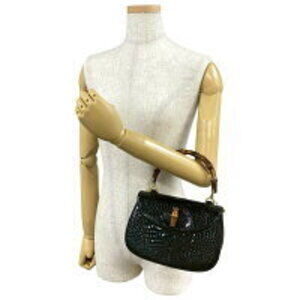Gucci leather crocodile handbag black bamboo Green